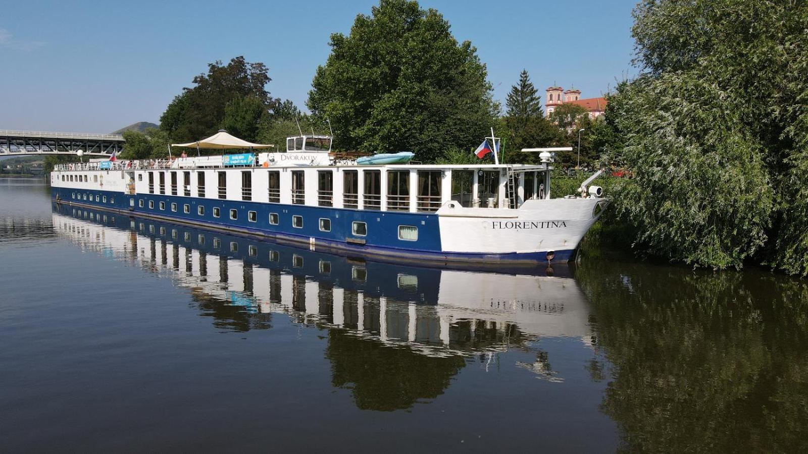 Florentina Boat Литомержице Экстерьер фото