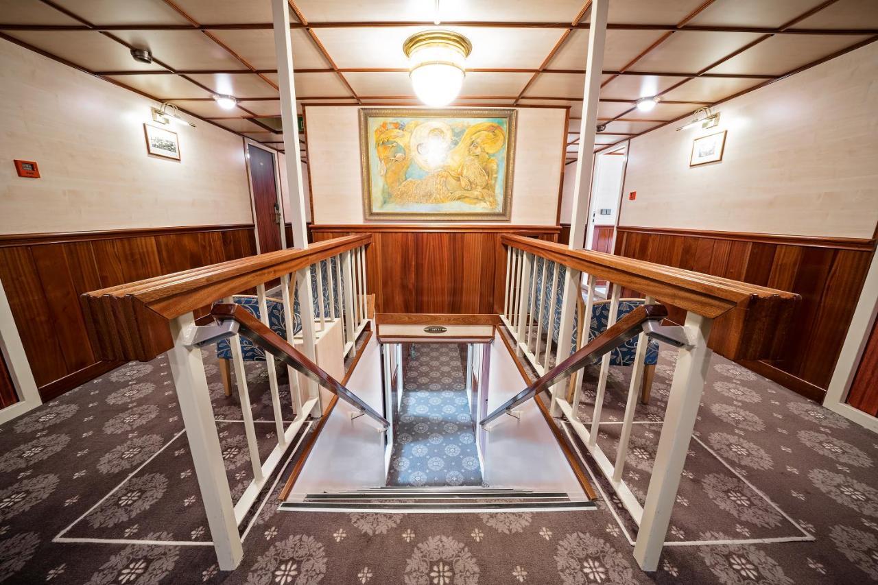 Florentina Boat Литомержице Экстерьер фото